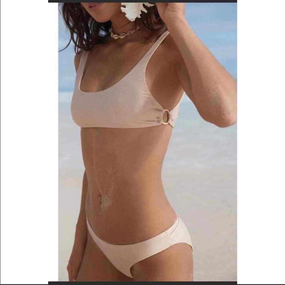 PilyQ NWT Women's metallic shimmer cream bikini top sexy athletic style Sz S